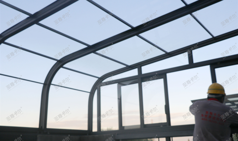 断桥铝VS钢结构，移动阳光房和传统阳光房的内卷之战