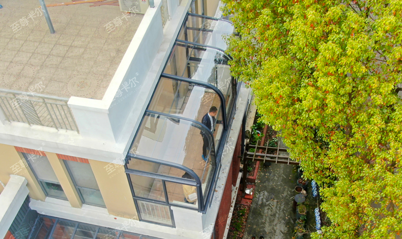 小高层封阳台怎么做？封阳台用移动阳光房结实耐用|至尊卡尔阳光房
