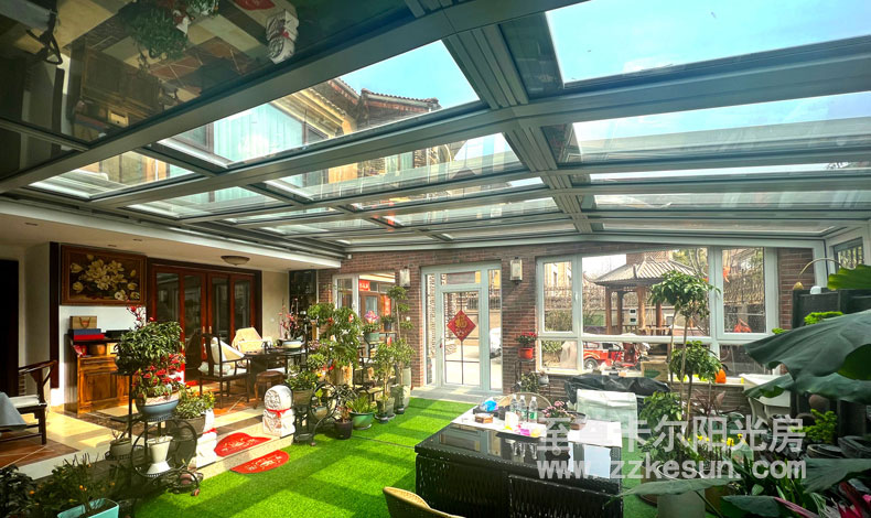 设计圈流行的移动阳光房，别墅业主纷纷用来打造梦幻花园