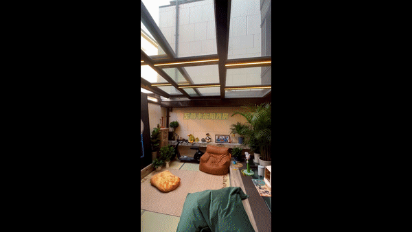 别墅地下室采光天井设计效果图，电动开屋顶封天井